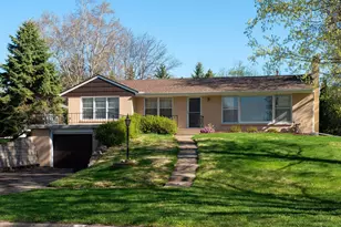 933 Edgewater Ave, Shoreview, MN 55126 - Photo 1