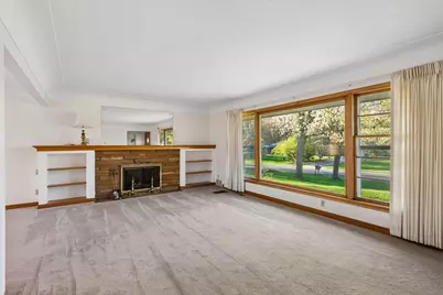 933 Edgewater Avenue, Shoreview, MN 55126 - Photo 3