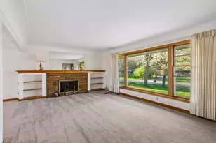 933 Edgewater Ave, Shoreview, MN 55126 - Photo 3