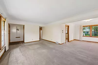 933 Edgewater Avenue, Shoreview, MN 55126 - Photo 5
