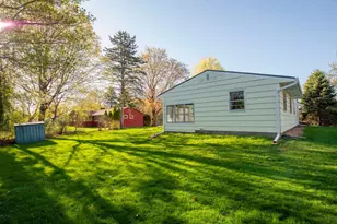 933 Edgewater Ave, Shoreview, MN 55126 - Photo 27