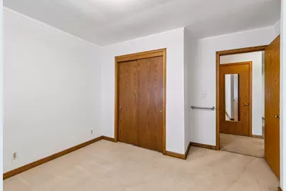 933 Edgewater Avenue, Shoreview, MN 55126 - Photo 15