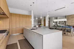 935 Lake St E, Wayzata, MN 55391 - Photo 9