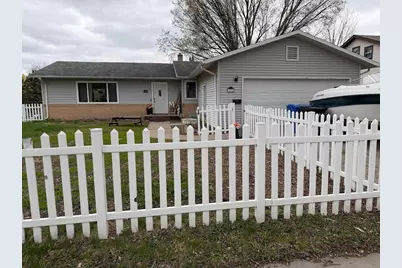 102 21st Avenue N, Fargo, ND 58102 - Photo 3