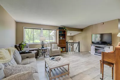 6676 Sandlewood Road, Woodbury, MN 55125 - Photo 3