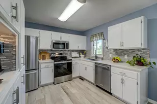 6676 Sandlewood Rd, Woodbury, MN 55125 - Photo 5