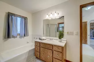 6024 Camden Ave N, Brooklyn Center, MN 55430 - Photo 15
