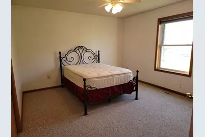 916 McDermott Avenue, Kandiyohi, MN 56251 - Photo 13