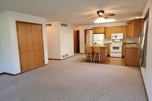 916 McDermott Ave, Kandiyohi, MN 56251 - Photo 3