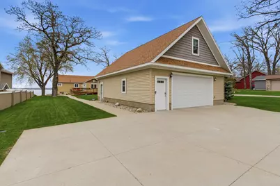 223 Lake Avenue S, Spicer, MN 56288 - Photo 7