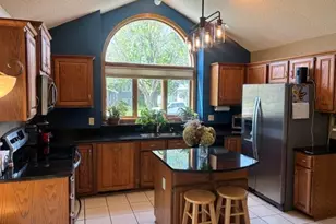 7130 Jocelyn Bay S, Cottage Grove, MN 55016 - Photo 5