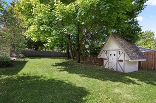 2619 Herschel St, Roseville, MN 55113 - Photo 37