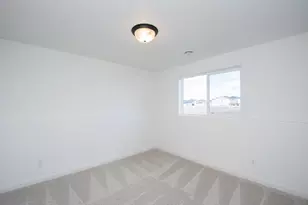 6815 30th St S, Fargo, ND 58104 - Photo 17