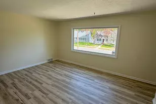 1173 Macarthur St, West Saint Paul, MN 55118 - Photo 7