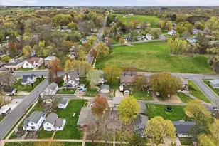 322 Pine St, Glenwood City, WI 54013 - Photo 33
