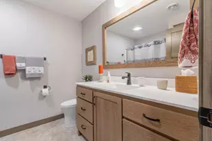 2739 Highclere Dr, Eau Claire, WI 54703 - Photo 39
