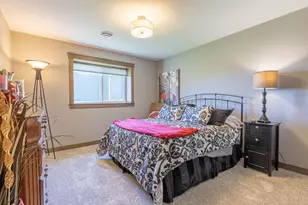 2739 Highclere Dr, Eau Claire, WI 54703 - Photo 37