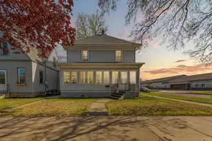 727 2nd St NW, Faribault, MN 55021 - Photo 1