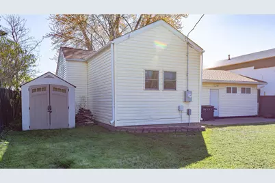 331 Broadway Avenue N, Foley, MN 56329 - Photo 11