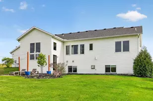 851 Willowmere Dr, Zumbrota, MN 55992 - Photo 49