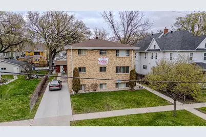 409 9th Avenue S, Fargo,  58103 - Photo 1