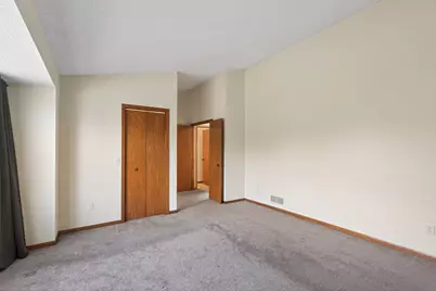 8143 Curtis Lane, Eden Prairie, MN 55347 - Photo 19