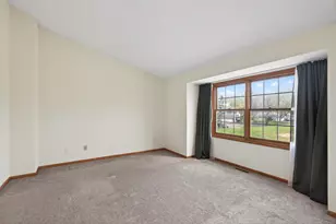 8143 Curtis Ln, Eden Prairie, MN 55347 - Photo 17
