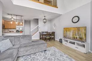 17679 Hackberry Ct, Eden Prairie, MN 55347 - Photo 11