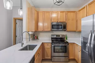 17679 Hackberry Court, Eden Prairie, MN 55347 - Photo 7