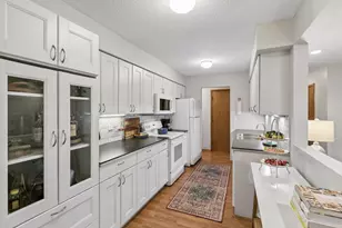 2710 Dale St N, Roseville, MN 55113 - Photo 1