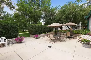2710 Dale St N, Roseville, MN 55113 - Photo 41