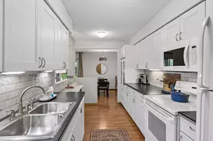 2710 Dale St N, Roseville, MN 55113 - Photo 5