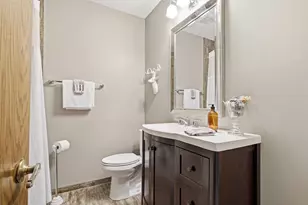 7990 Island Rd, Eden Prairie, MN 55347 - Photo 31
