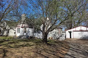 1074 Livingston Ave, West Saint Paul, MN 55118 - Photo 1