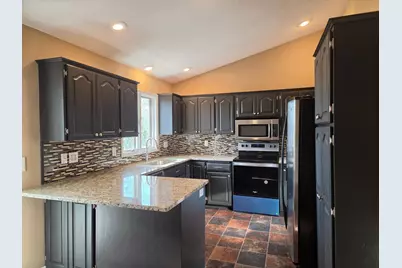 707 W Welco Drive, Montgomery, MN 56069 - Photo 3