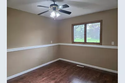 707 W Welco Drive, Montgomery, MN 56069 - Photo 27