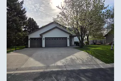 707 W Welco Drive, Montgomery, MN 56069 - Photo 1