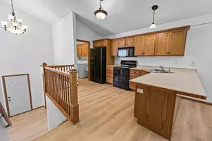 6030 Boulder Ridge Dr, Rockford, MN 55373 - Photo 7