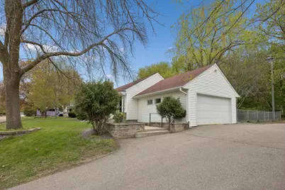 419 Tyler Avenue S, Hopkins, MN 55343 - Photo 35