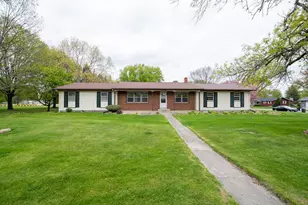 2208 Clare Dr, North Mankato, MN 56003 - Photo 1