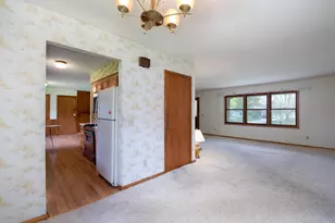 2208 Clare Dr, North Mankato, MN 56003 - Photo 5