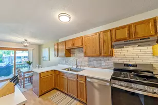 1648 Hickory Ln, Eagan, MN 55122 - Photo 7