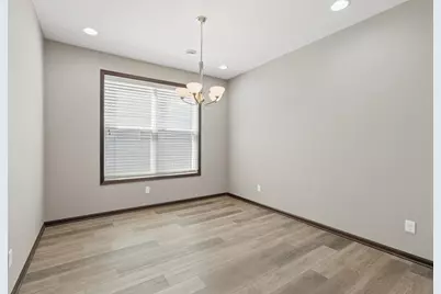 7417 Shadyview Lane N, Maple Grove, MN 55311 - Photo 11