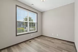 7417 Shadyview Ln N, Maple Grove, MN 55311 - Photo 5