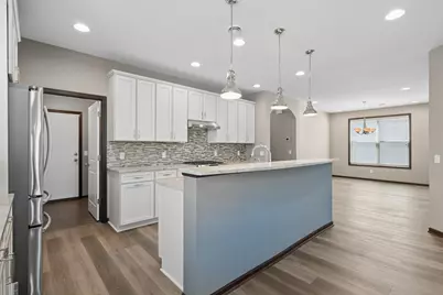 7417 Shadyview Lane N, Maple Grove, MN 55311 - Photo 7