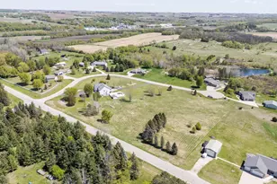 1653 Bear Meadow Ln SE, Rochester, MN 55904 - Photo 9