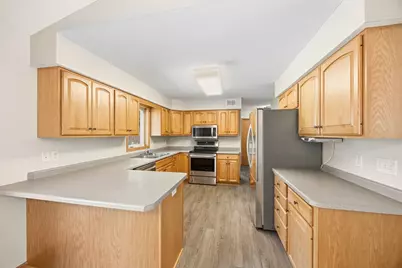1603 Newton Avenue N, Glencoe, MN 55336 - Photo 3
