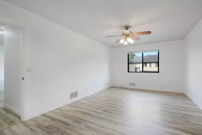 9205 Dartford Road, Woodbury, MN 55125 - Photo 21