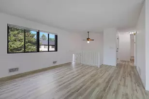 9205 Dartford Rd, Woodbury, MN 55125 - Photo 11
