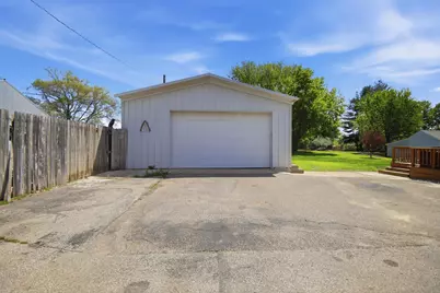 27090 540th Avenue, Lansing, MN 55950 - Photo 5